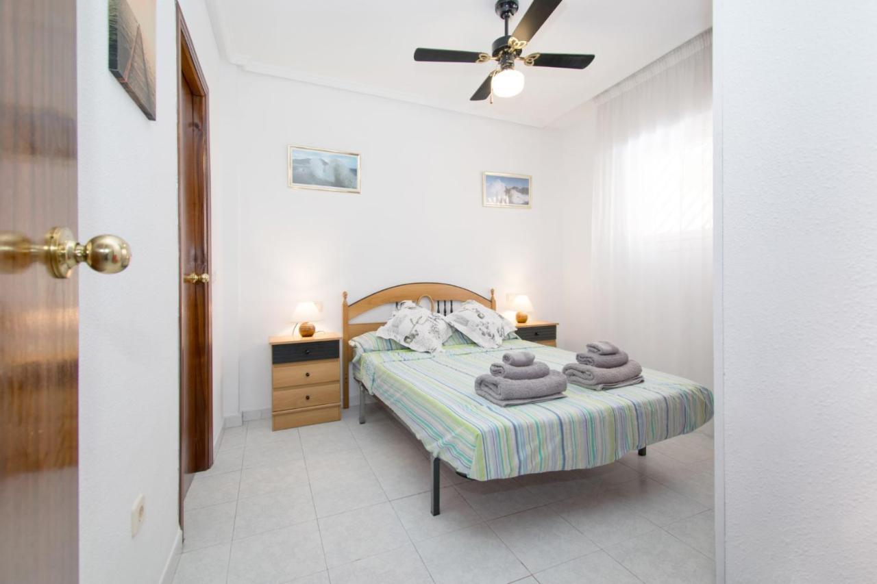 016 Happiness Apartment - Alicante Holiday Torrevieja Buitenkant foto