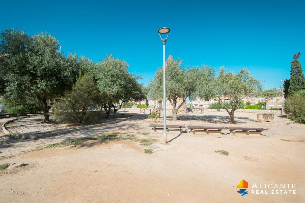 016 Happiness Apartment - Alicante Holiday Torrevieja Buitenkant foto