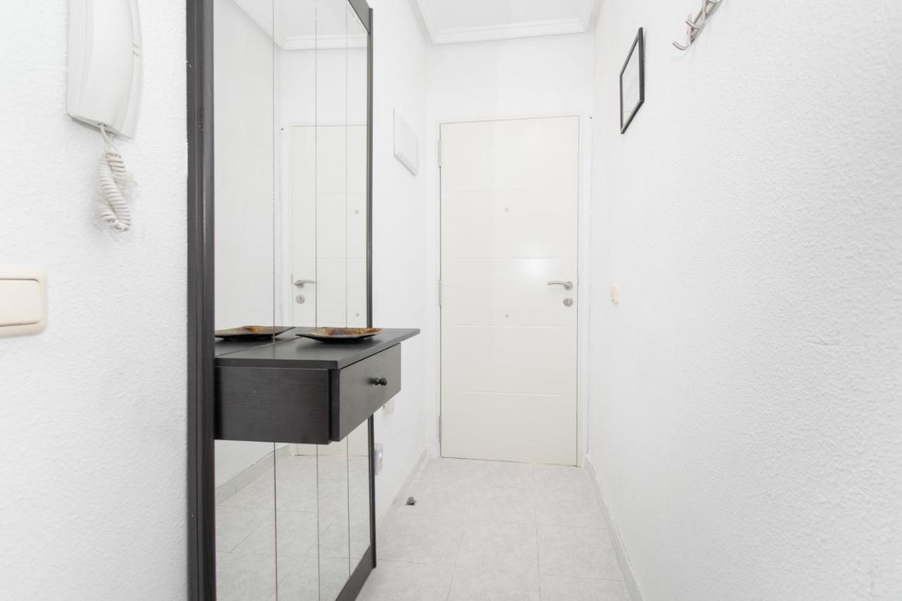 016 Happiness Apartment - Alicante Holiday Torrevieja Buitenkant foto